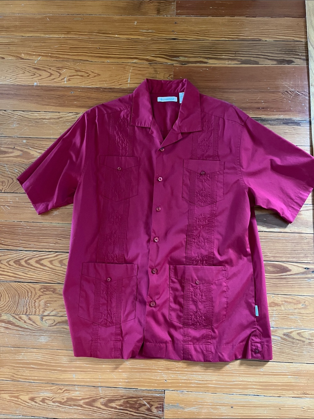 Cubavera Deep Red Short-Sleeve Camp Collar Shirt NWOT Medium
